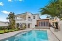 Vila Property